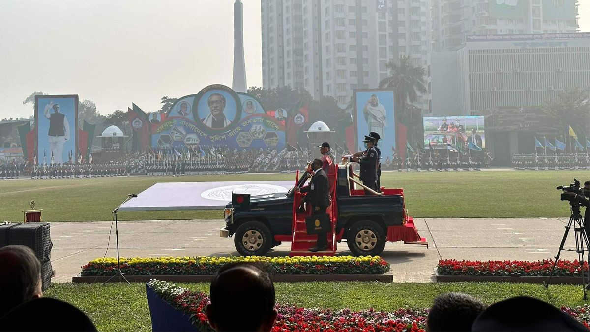 পুলিশ সপ্তাহ শুরু, প্যারেড পরিদর্শনে রাজারবাগে প্রধানমন্ত্রী