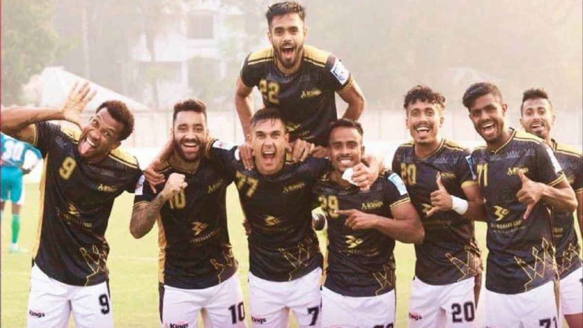 পিছিয়ে পড়েও জিতল কিংস