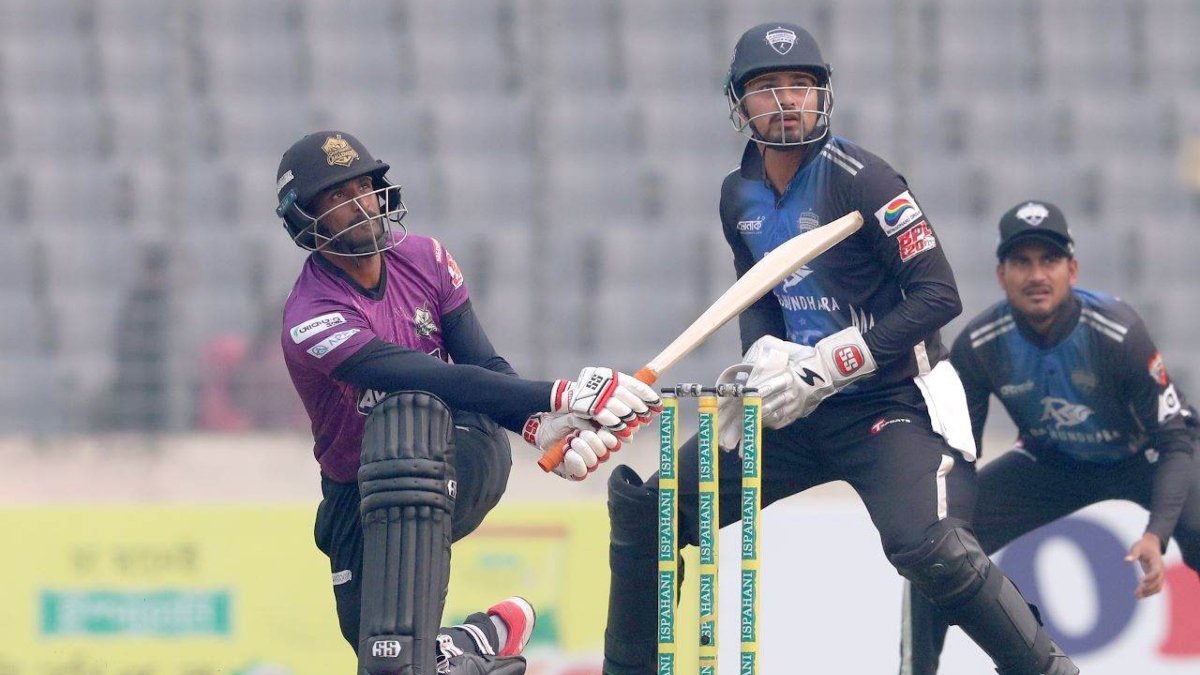 সম্ভাবনা জাগিয়েও বড় ব্যবধানে হারল চট্টগ্রাম