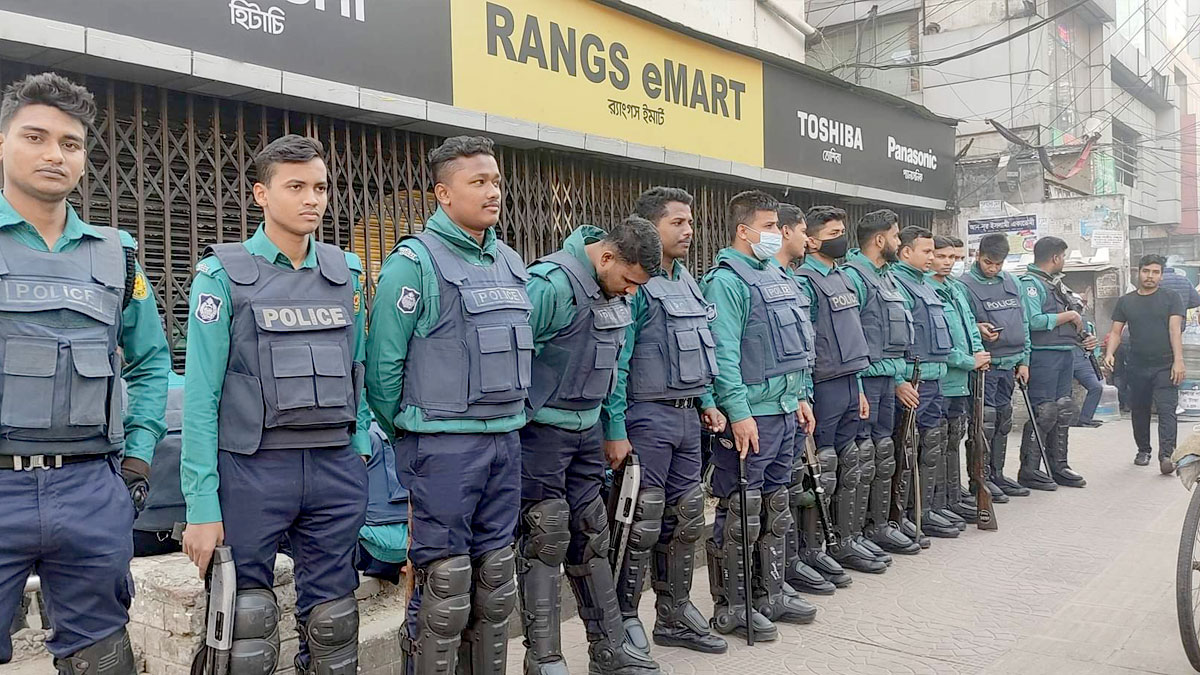 বিএনপির গণঅবস্থান : বিশৃঙ্খলা এড়াতে বাড়তি পুলিশ মোতায়েন