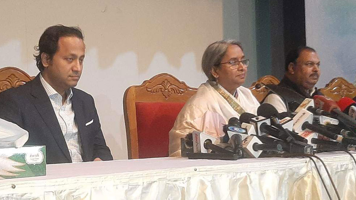 নতুন পাঠ্যবইয়ে মন্ত্রণালয়ের সিদ্ধান্ত উপেক্ষা করা হয়েছে