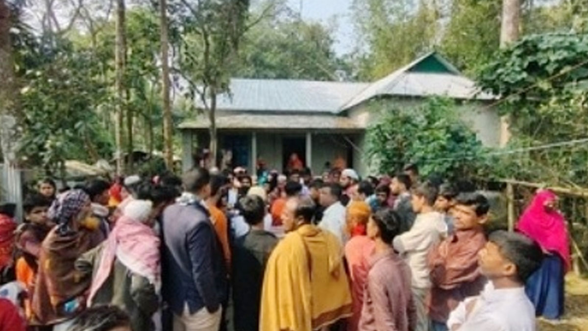 ইভটিজিংয়ের বিচার চাওয়ায় কৃষককে পিটিয়ে হত্যা