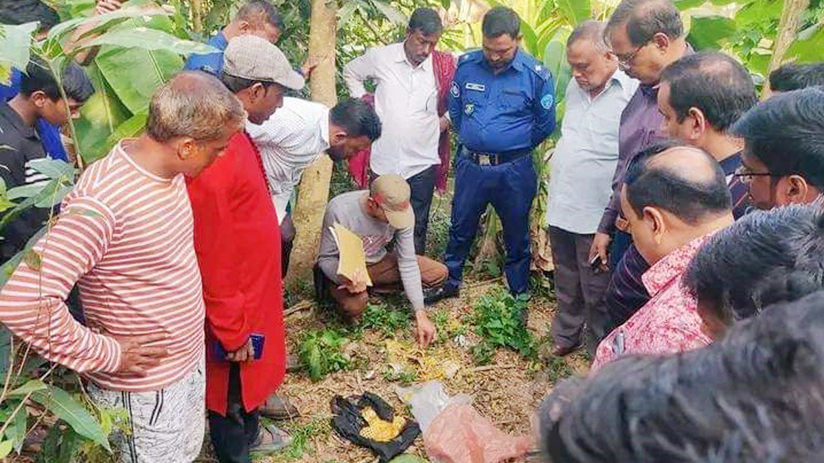 চট্টগ্রামে মন্দির থেকে চুরি যাওয়া স্বর্ণের মুকুট উদ্ধার 