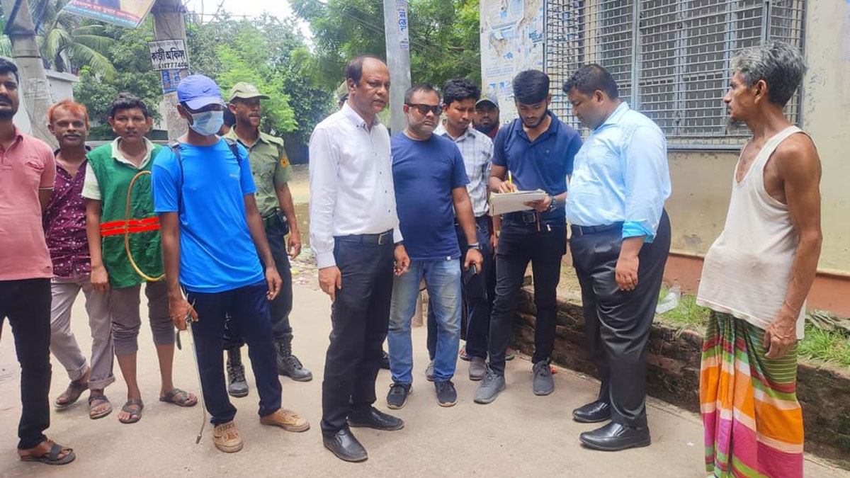 ডিএসসিসিতে মশকনিধন অভিযান, ১৮ স্থাপনাকে ৩ লাখ জরিমানা