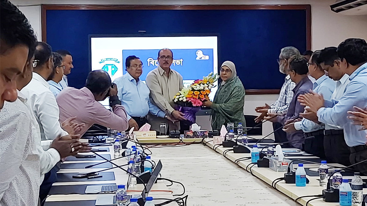 দুদকের নতুন কমিশনার আছিয়া খাতুনের যোগদান