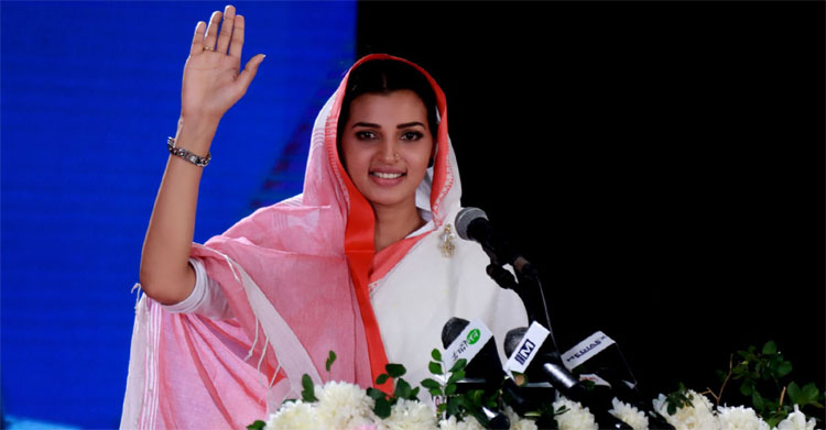 নেত্রী চরিত্রে বর্ষা