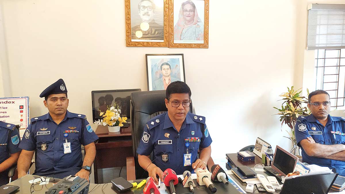 ফরিদপুরে ‘ব্লাড ব্যাংক’ করবেন এসপি, রক্ত দেবেন পুলিশ সদস্যরা