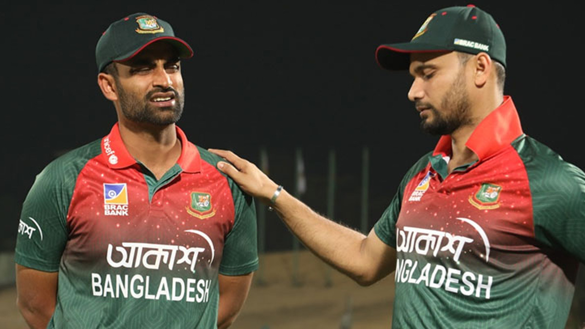 তামিমের কাছে প্রশ্ন রেখে মাশরাফি বললেন ‘কিংবদন্তির বিদায়’