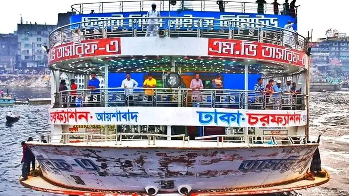 চলন্ত লঞ্চ থেকে পড়ে বৃদ্ধ নিখোঁজ