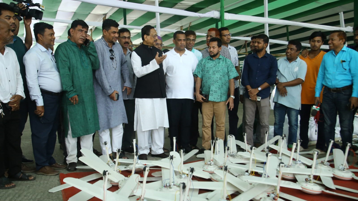 চট্টগ্রামে প্রথম ঈদ জামাত সকাল সাড়ে ৭টায় জমিয়াতুল ফালাহ মসজিদে