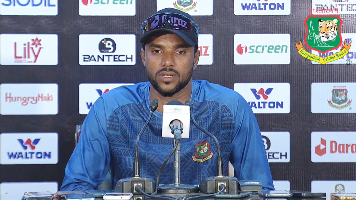 যেভাবে ব্যাটারদের ফাঁদে ফেলেছেন এবাদত