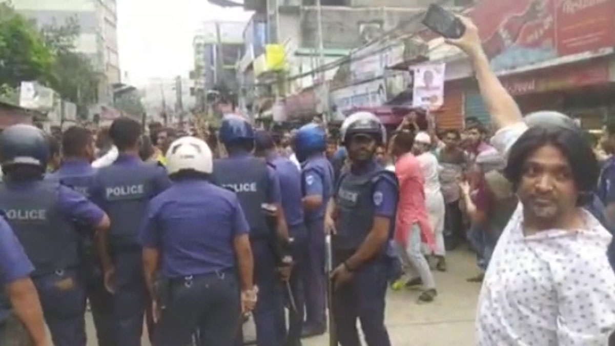 কুমিল্লায় পুলিশের সঙ্গে যুবদলের সংঘর্ষ