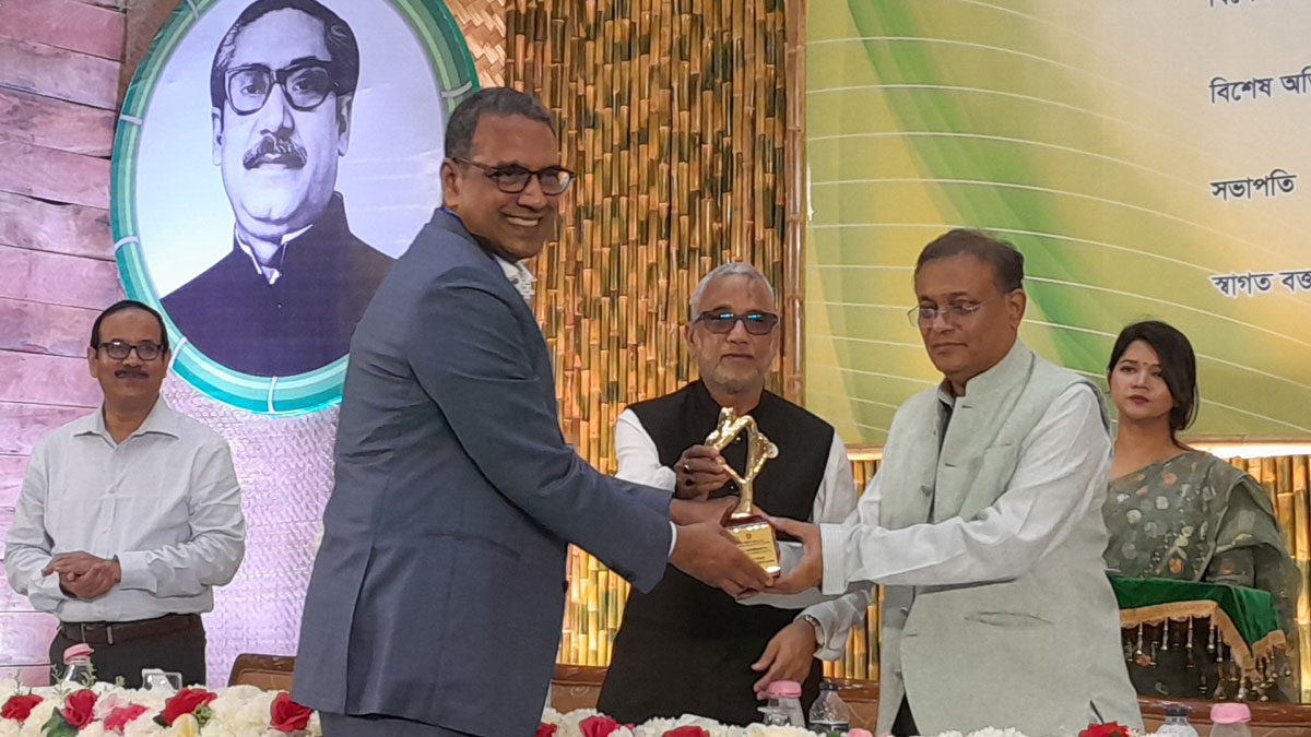 জাতীয় পরিবেশ পদক পেল ইনসেপটা ফার্মাসিউটিক্যালস