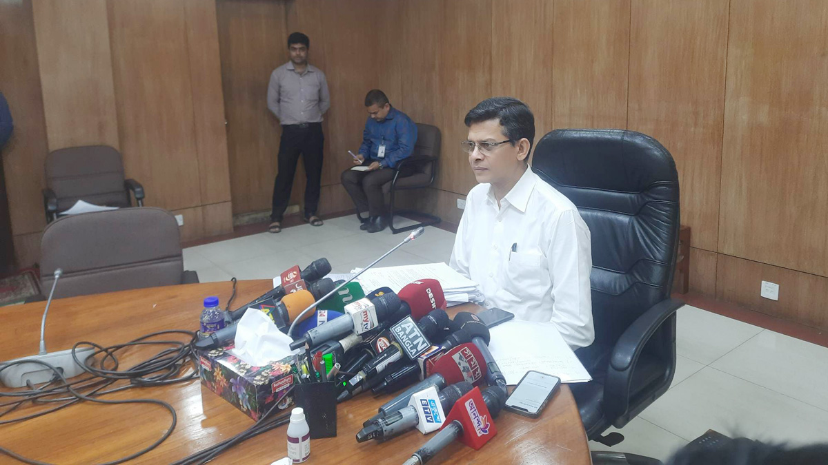 বালু পরিবহনে রাস্তার ক্ষতি হলে ইজারাদারকে দিতে হবে ক্ষতিপূরণ 