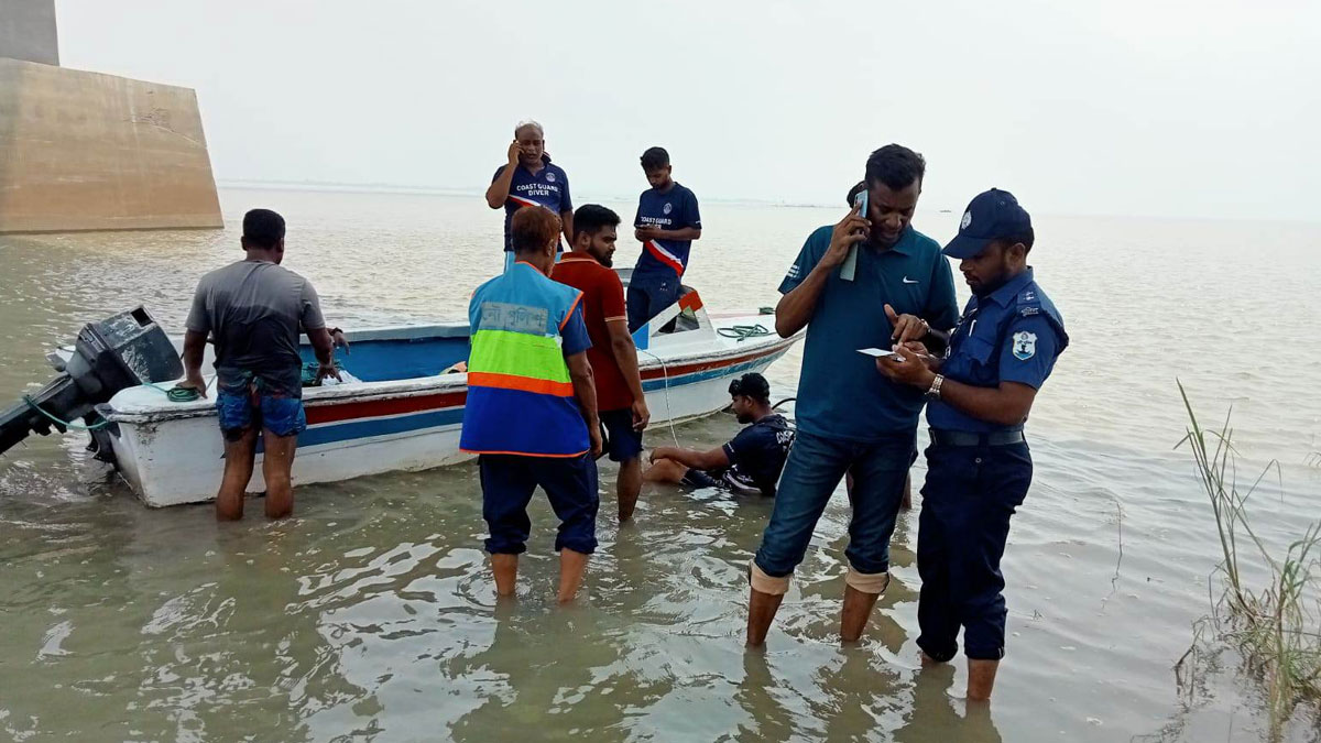 পদ্মায় গোসলে নেমে বিশ্ববিদ্যালয় শিক্ষার্থীর মৃত্যু, নিখোঁজ ১