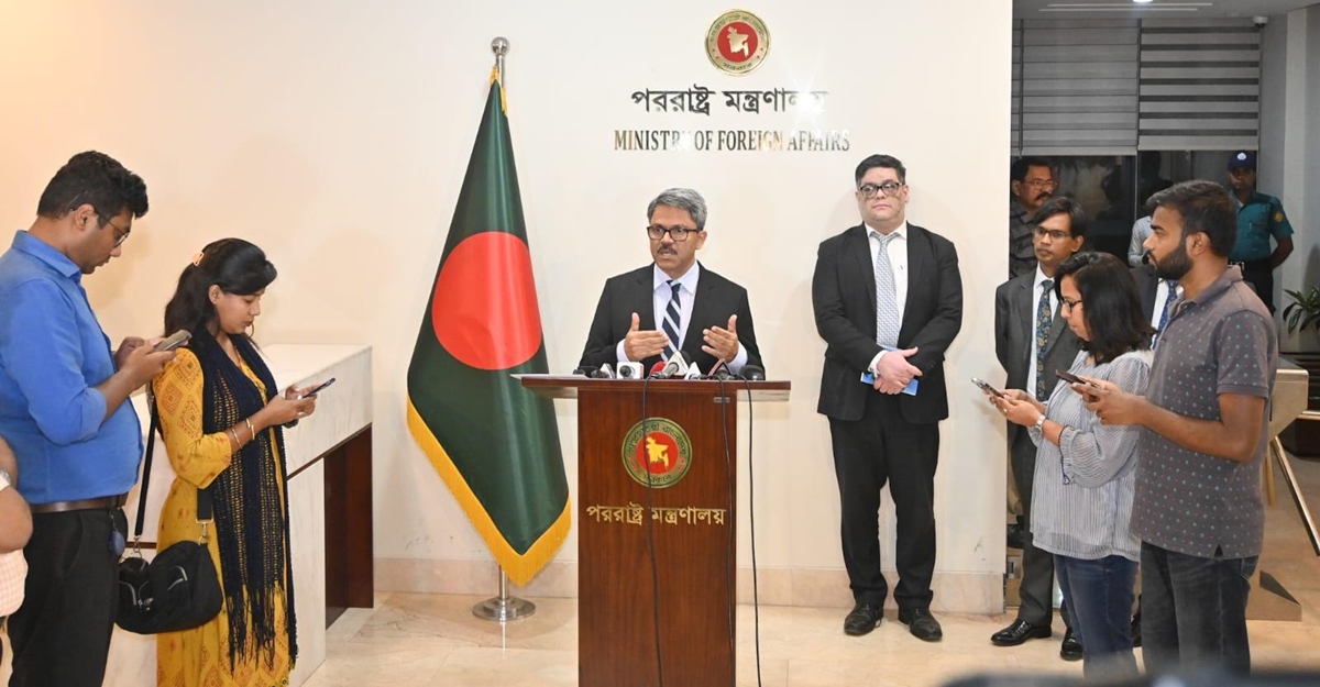 প্রধানমন্ত্রীর ক্ষমতা নিয়ে উদ্বেগের কোনো নৈতিক অধিকার নেই