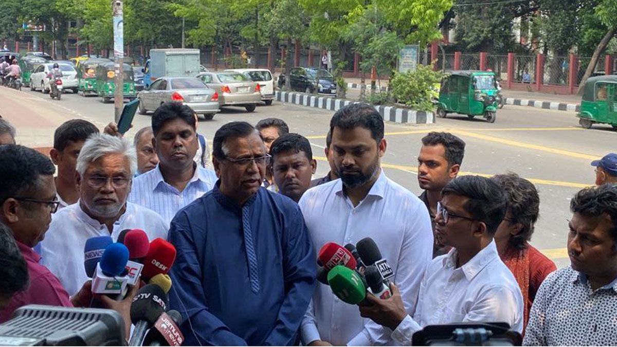 বিনা ওয়ারেন্টে কর্মীদের গ্রেপ্তার না করতে পুলিশকে অনুরোধ বিএনপির