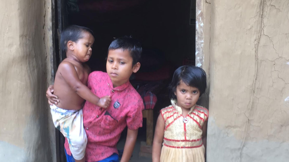 মানুষ দেখলেই ভয় পাচ্ছে ছোট্ট আইরিন