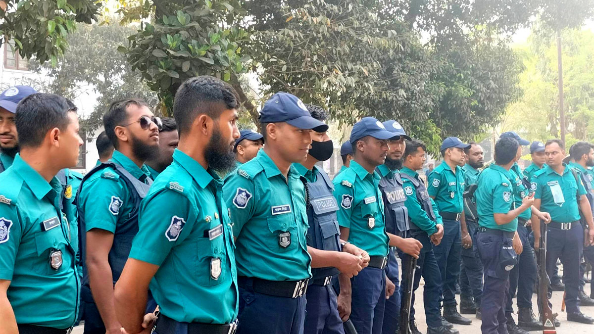 সুপ্রিম কোর্টে আজও বিপুল সংখ্যক পুলিশ মোতায়েন
