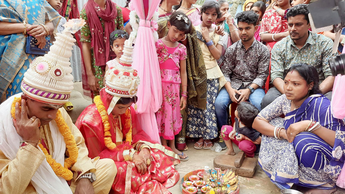 এক অসহায় বাবার মেয়ের রাজকীয় বিয়ে দিলেন মামুন বিশ্বাস