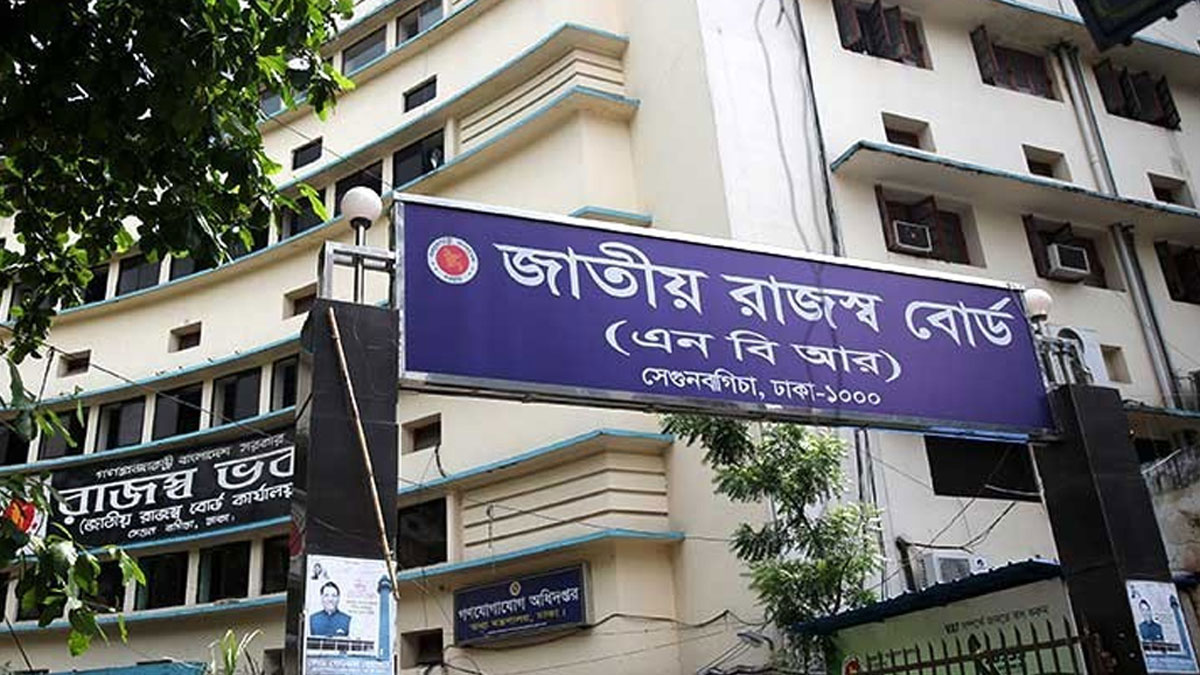 দেশীয় মোবাইল ফোন শিল্পের সুরক্ষা চেয়ে মন্ত্রীর চিঠি