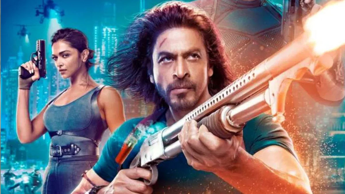 ‘গল্পহীন ভিডিও গেম পাঠান’ বলে কটাক্ষ পাক অভিনেতার