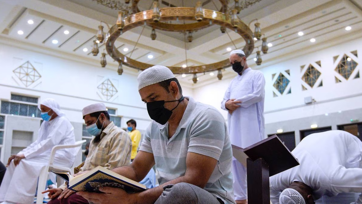 রোজা রেখে নামাজ না পড়লে যে ক্ষতি