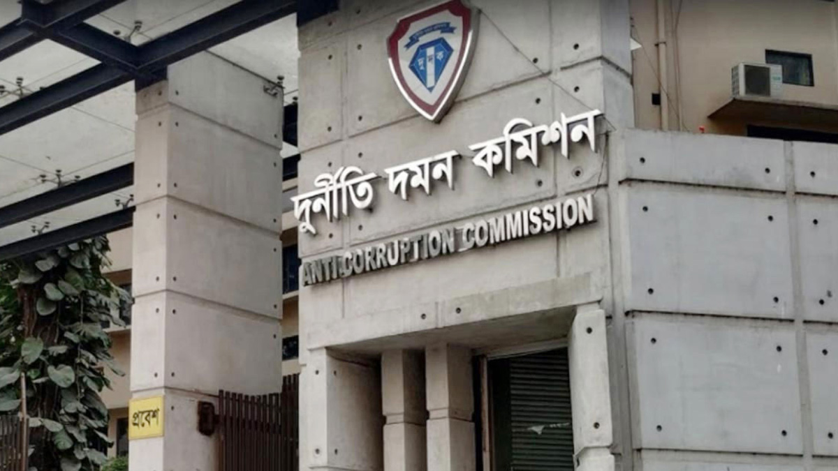 অর্ধ কোটি টাকার অবৈধ সম্পদ : পুলিশ পরিদর্শকের বিরুদ্ধে মামলা