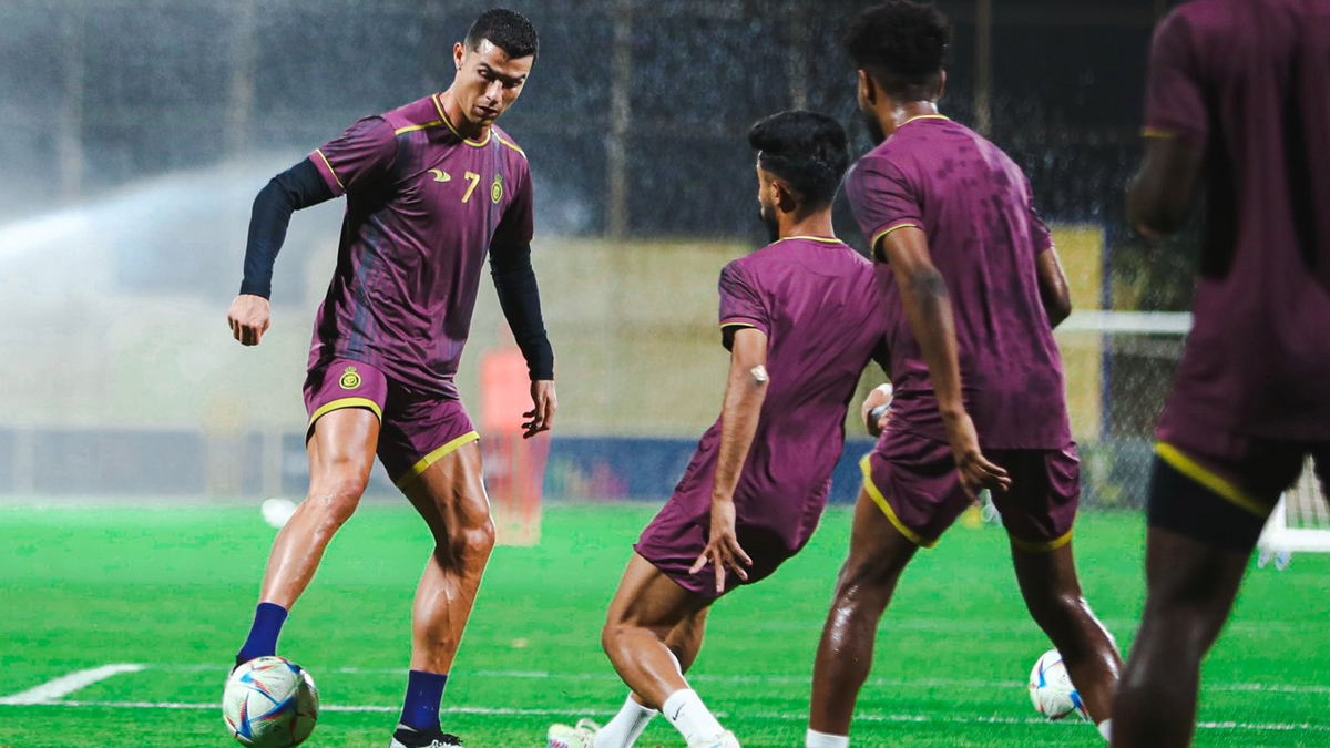 চ্যাম্পিয়ন্স লিগ-রোনালদোদের ম্যাচসহ টিভিতে আজ খেলার সূচি