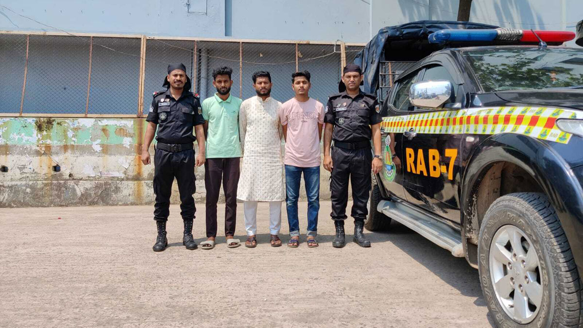 এসএসসির ভুয়া প্রশ্ন বিক্রি চক্রের তিন সদস্য আটক