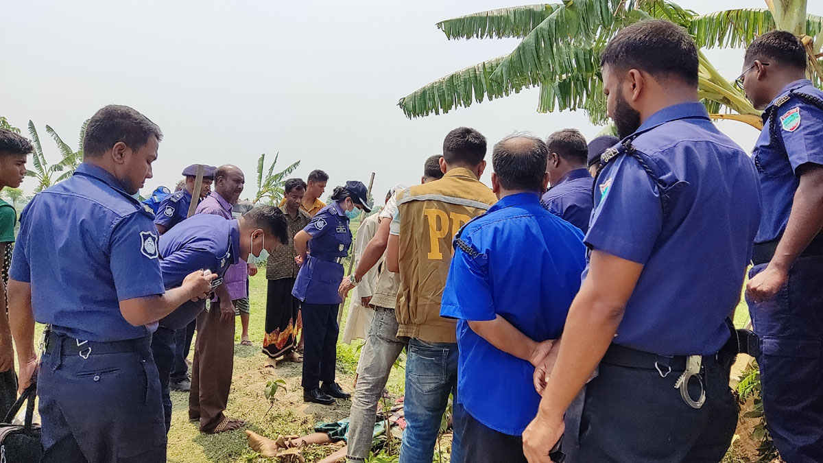 মৎস্যঘেরে মিলল নিখোঁজ ভ্যানচালকের মরদেহ