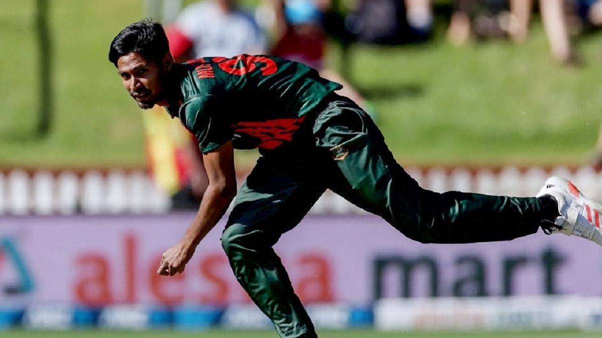 আইরিশ শিবিরে প্রথম আঘাত হানলেন মুস্তাফিজ