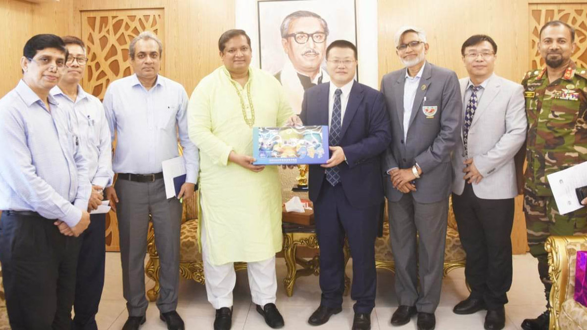 ক্রীড়ামন্ত্রীকে নারী ফুটবলের প্রশংসা চীনা রাষ্ট্রদূতের