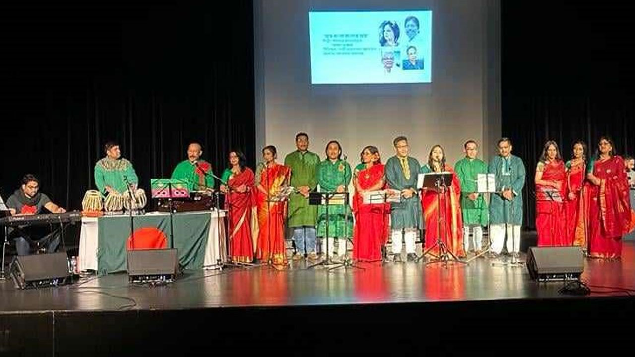 কানাডায় ‘স্বাধীন বাংলা বেতারকেন্দ্র’কে ফিরিয়ে আনল শিল্পীরা