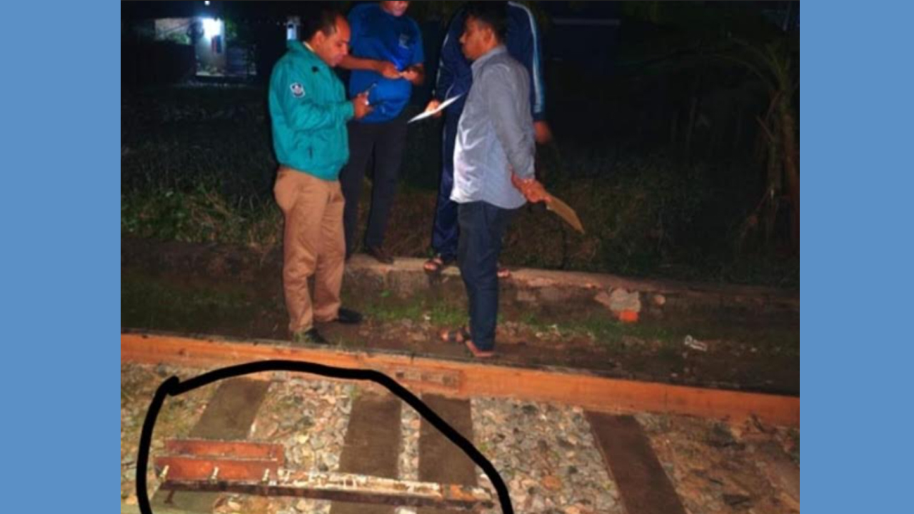 নাশকতার চেষ্টা, দুর্ঘটনা থেকে রক্ষা পেল ঢাকা-না.গঞ্জ রুটের ট্রেন