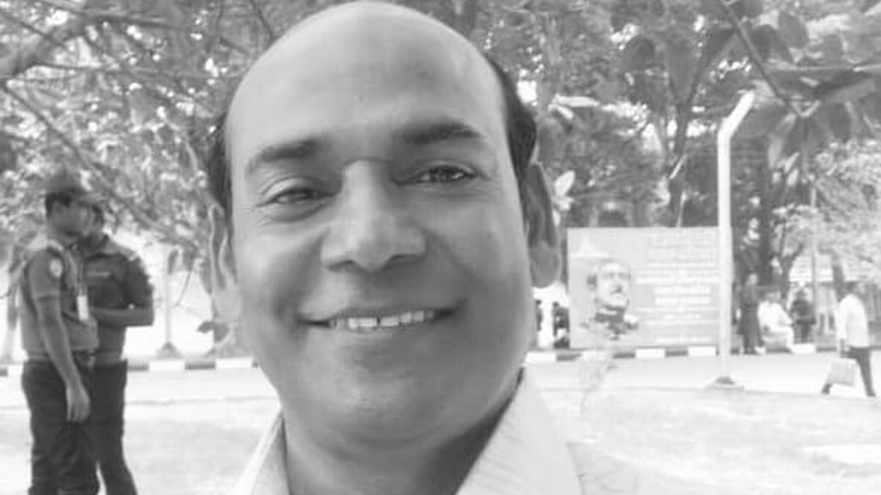 ডিএসসিসির সাবেক জনসংযোগ কর্মকর্তা উত্তম কুমার মারা গেছেন