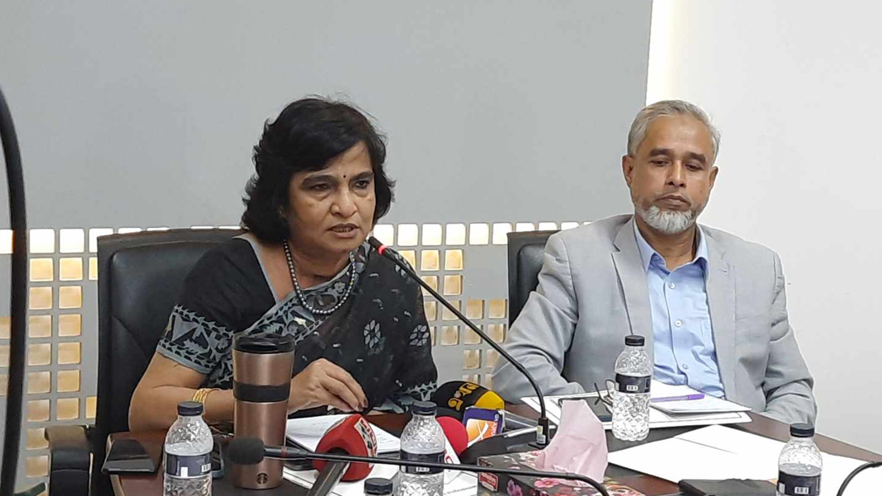 করোনার মতো গুরুত্ব না পাওয়ায় ভয়াবহ হয়েছে ডেঙ্গু