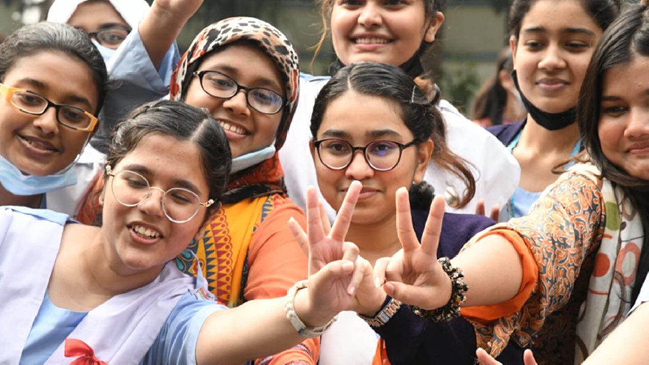 HSC Result 2023 : এইচএসসি রেজাল্ট ২০২৩ প্রকাশ কাল, যেভাবে জানবেন