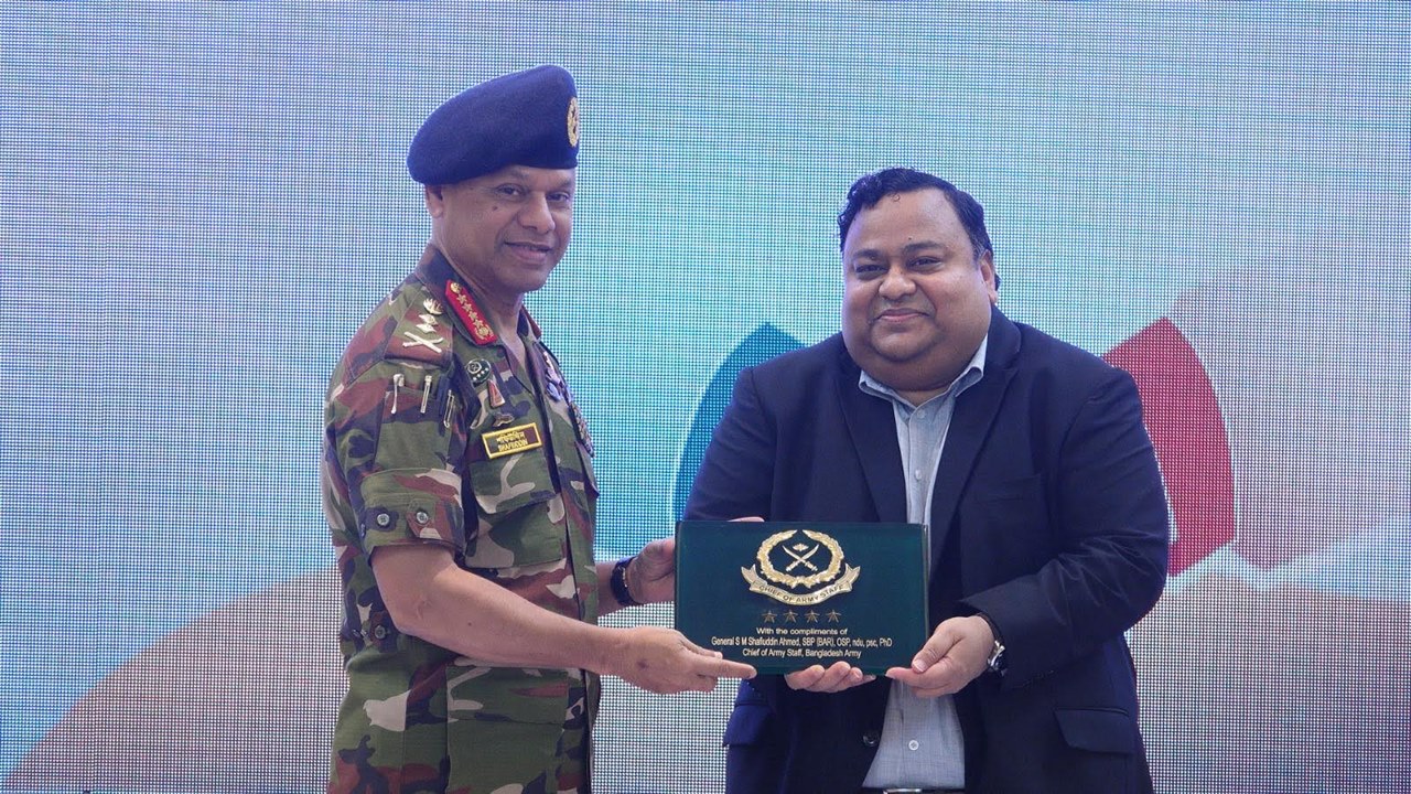 সেনাবাহিনীর সঙ্গে কানাডিয়ান ইউনিভাসিটির সমঝোতা স্বাক্ষর