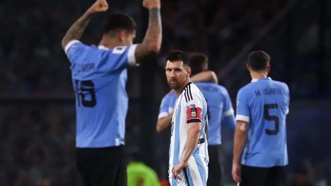 বিশ্বকাপ জয়ের পর প্রথম হার, যা বললেন মেসি