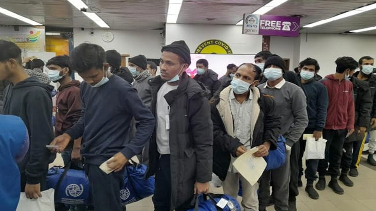 ৯৬৮ অবৈধ বাংলাদেশিকে ফেরত পাঠাচ্ছে লিবিয়া