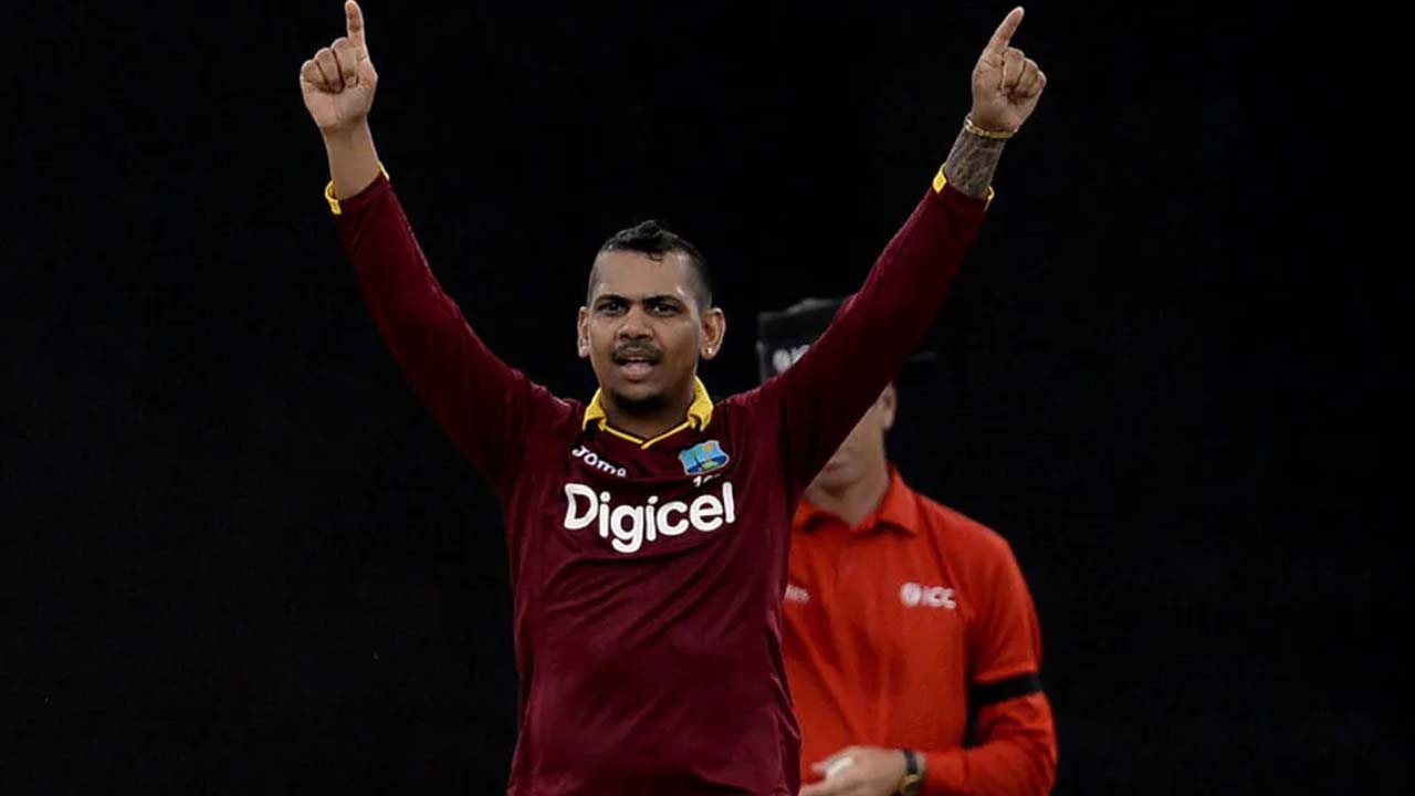 বিশ্বকাপ চলাকালে অবসরের ঘোষণা তারকা স্পিনারের