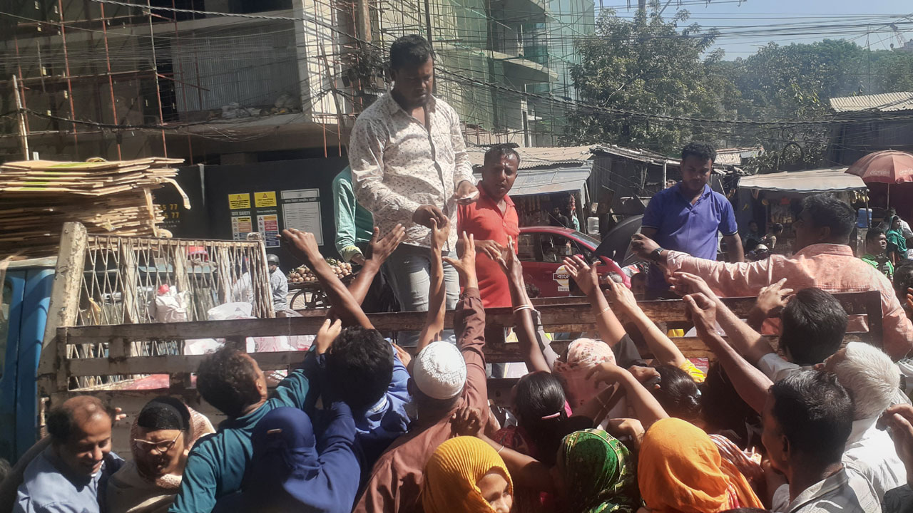 টিসিবির টোকেন যেন ‘সোনার হরিণ’