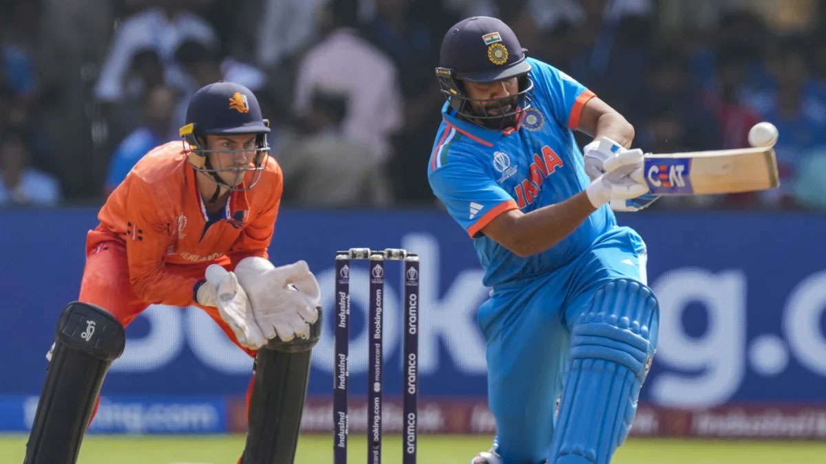 ডি ভিলিয়ার্সকে ছাড়িয়ে রোহিতের ইতিহাস