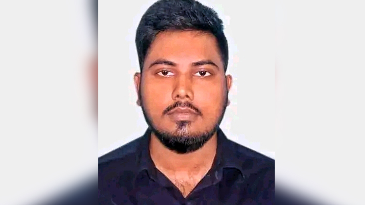 সুদের চাপ সইতে না পেরে ফাঁস দিয়ে যুবকের আত্মহত্যা