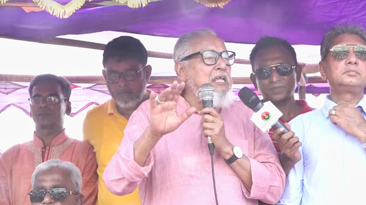 সরকার চাইছে বিনা চিকিৎসায় খালেদা জিয়ার মৃত্যু হোক : নজরুল ইসলাম