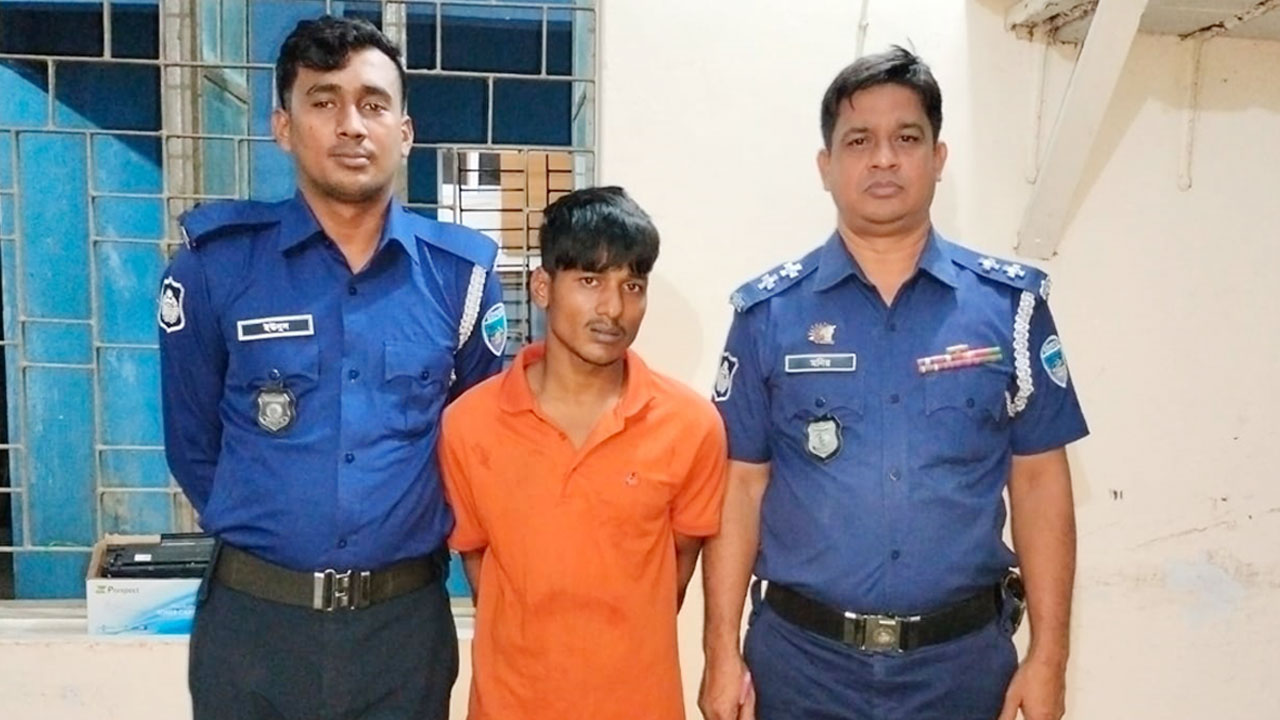 একাধিক মামলার আসামি শীর্ষ সন্ত্রাসী জহির গ্রেপ্তার