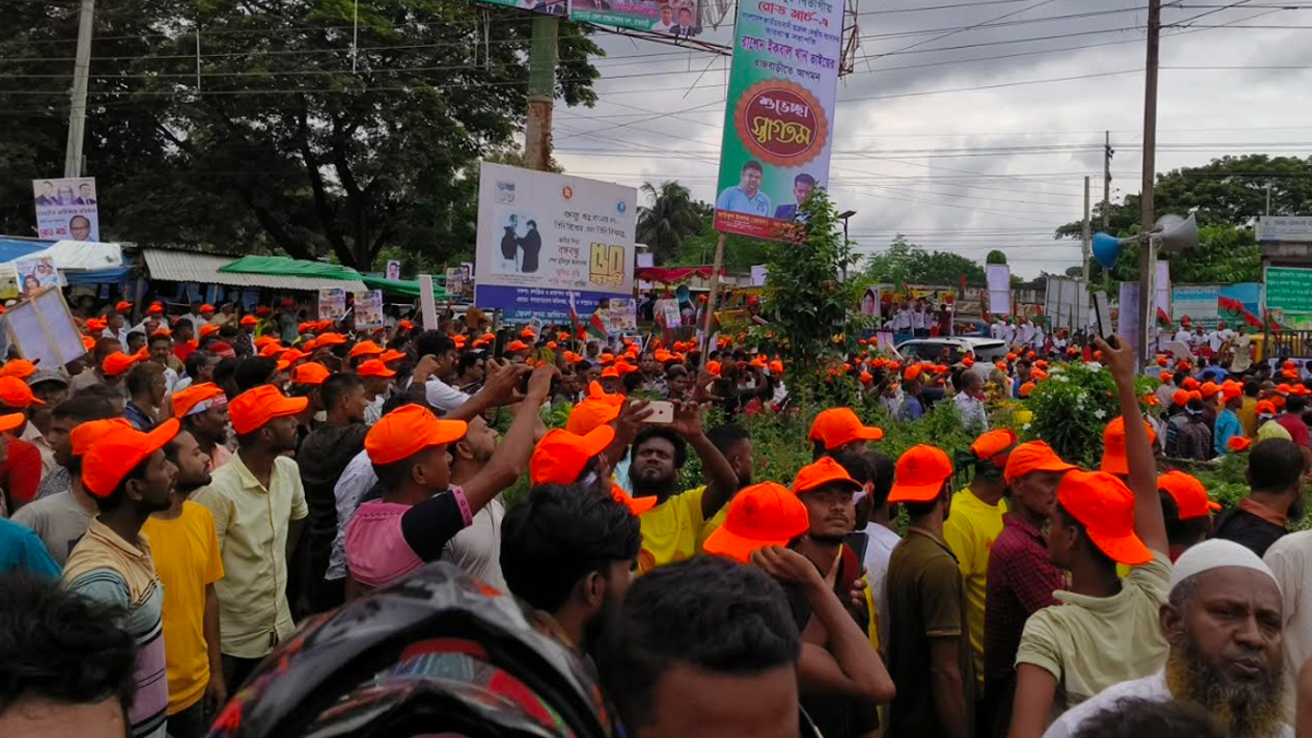 রাজবাড়ী থেকে ফরিদপুরের অভিমুখে বিএনপির রোডমার্চ শুরু