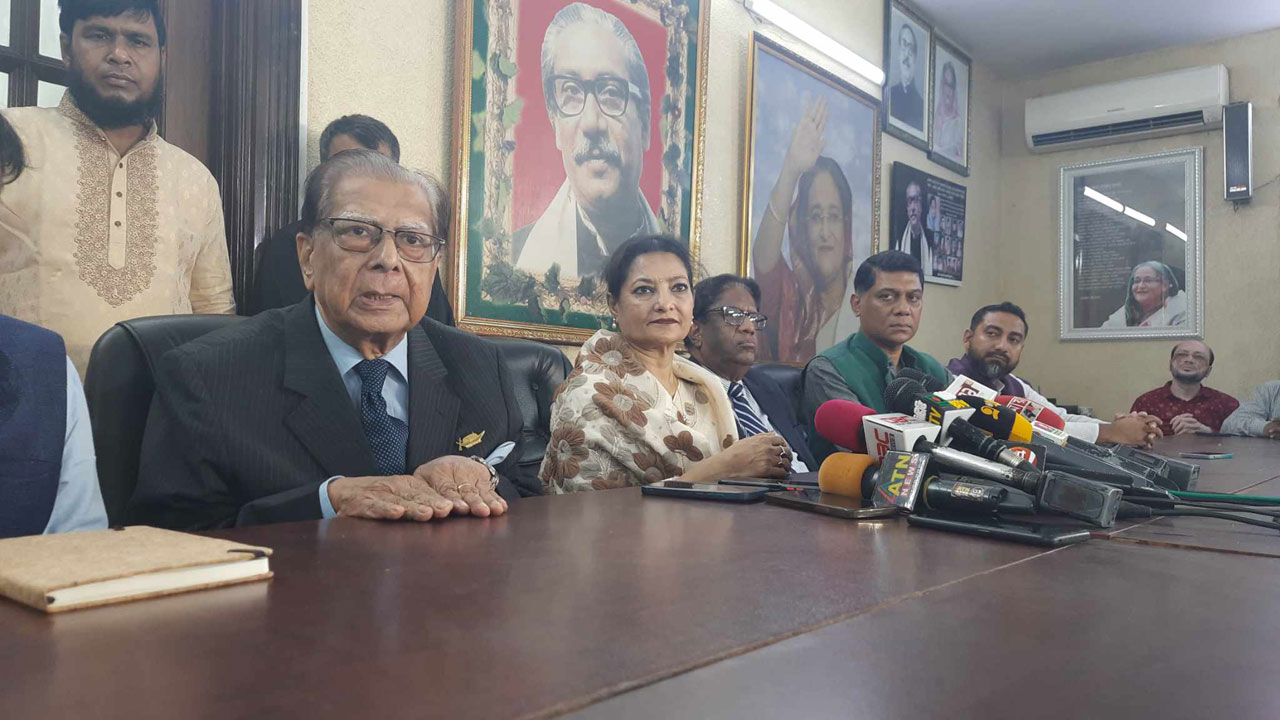 আসন্ন নির্বাচন নিয়ে কোনো কথা হয়নি : ড. শাম্মী আহমদ