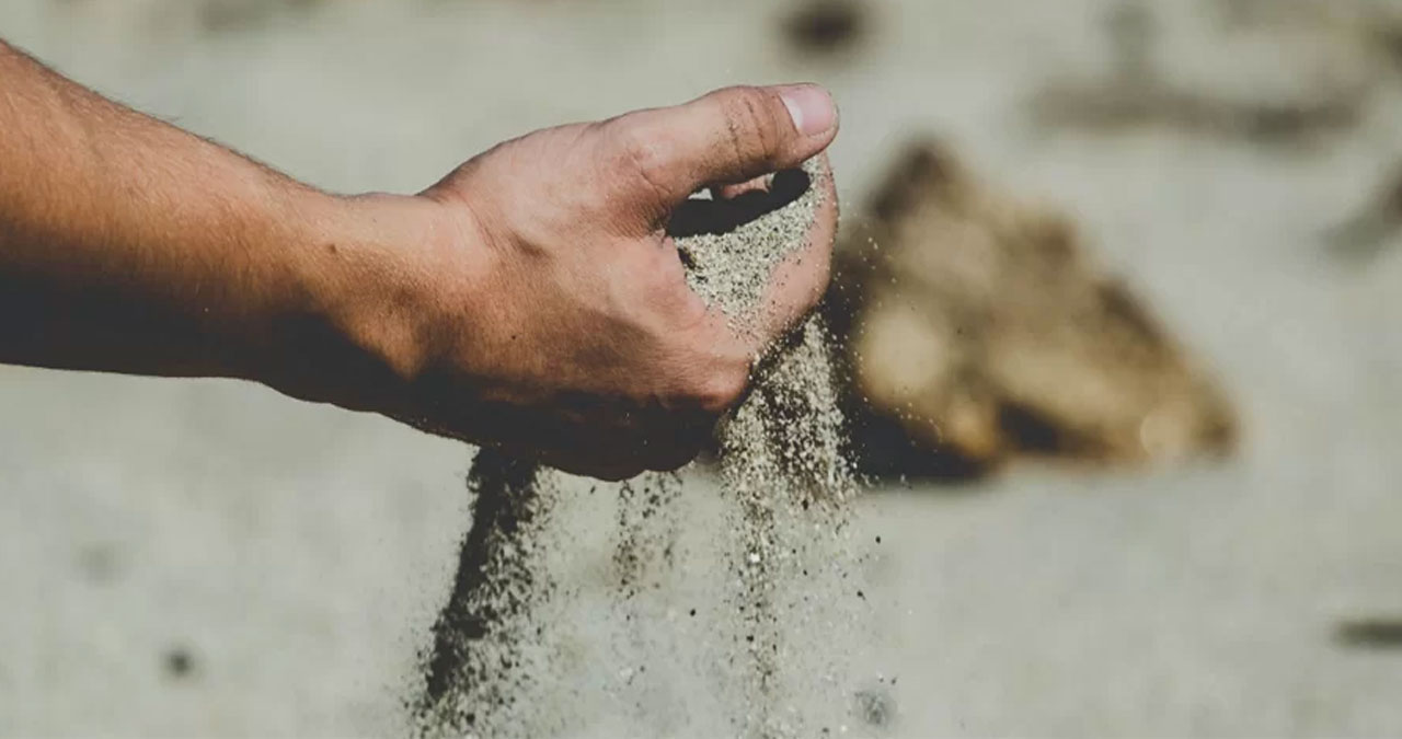 তায়াম্মুমের সময় হাতে আংটি থাকলে মাসাহ করার বিধান